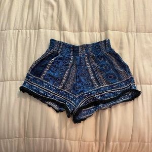 Women’s Patterned Mudd Shorts